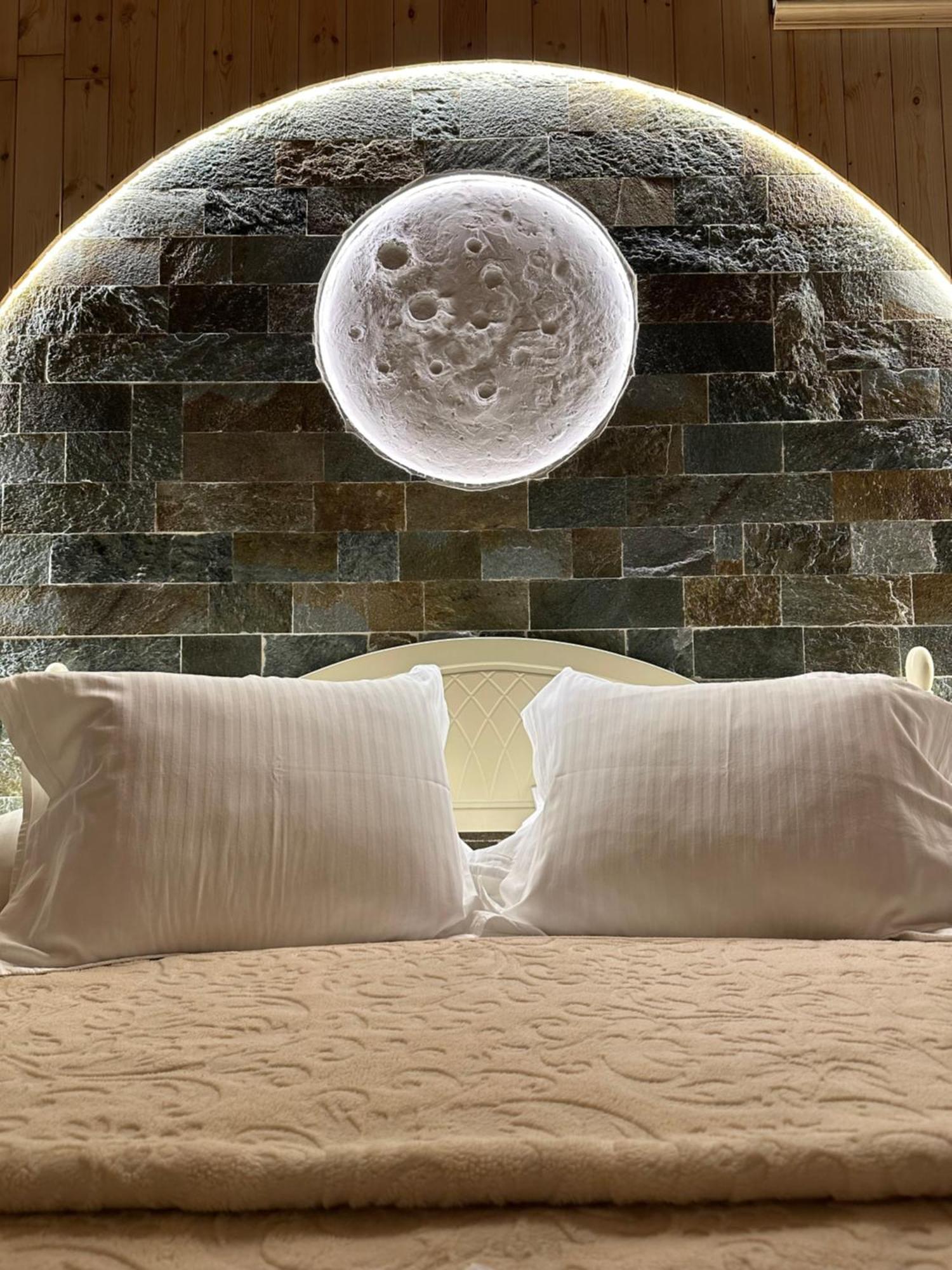 "Mani Guest House" Gjirokastër Exteriör bild