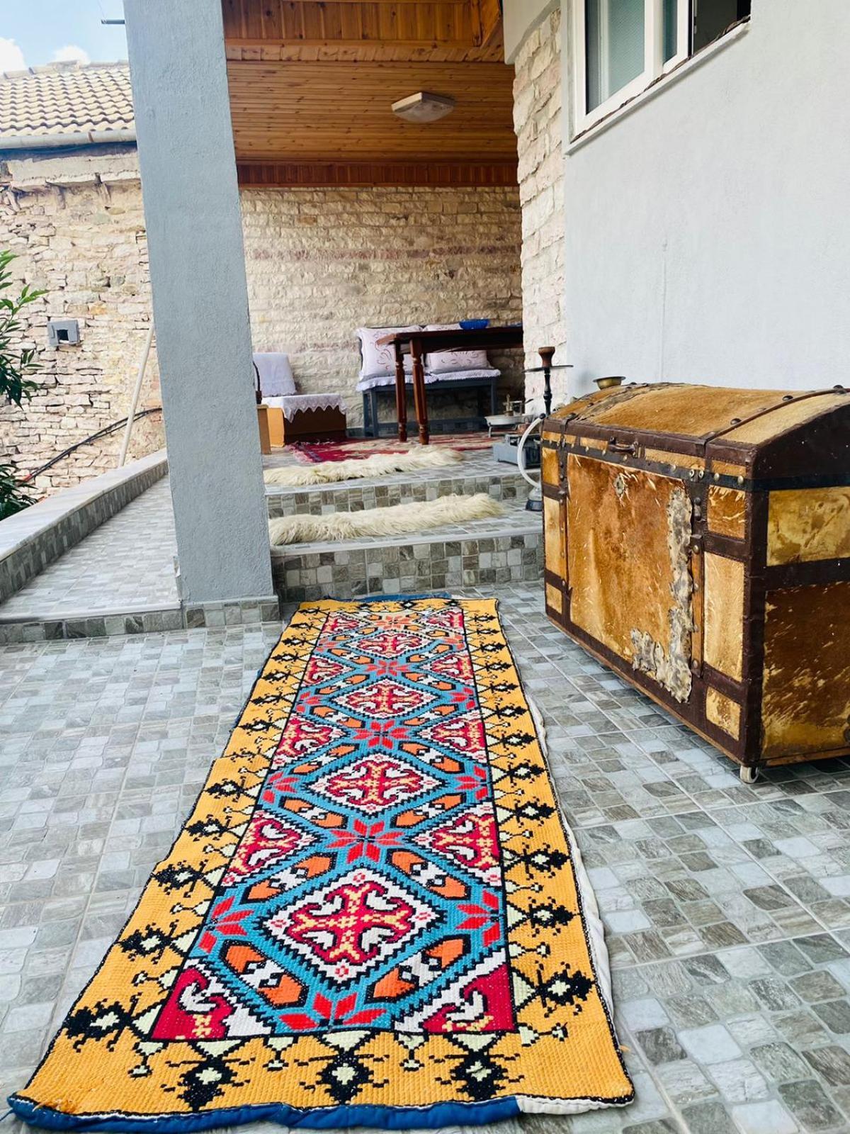 "Mani Guest House" Gjirokastër Rum bild